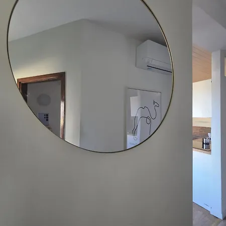 Casa De Chirico アパート
