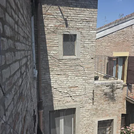 Casa De Chirico アパート *